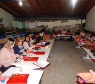 CURSO CONTANDO HISTÓRIAS COLORINDO VIDAS - LINHARES - TURMA 8