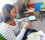 CURSO CONTANDO HISTÓRIAS COLORINDO VIDAS - ASPECTOS TERAPÊUTICOS DA CONT. DE HISTÓRIA -TURMA 5