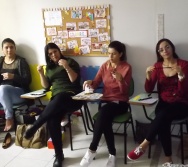 CURSO CONTANDO HISTÓRIAS COLORINDO VIDAS - TÉCNICAS PARA CONTAR HISTÓRIAS III -TURMA 5