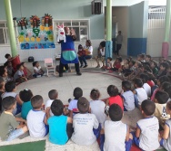 COLORIR - PROJETO CONTANDO HISTÓRIAS COLORINDO VIDAS - UMEI VILA VELHA