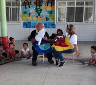 COLORIR - PROJETO CONTANDO HISTÓRIAS COLORINDO VIDAS - UMEI VILA VELHA