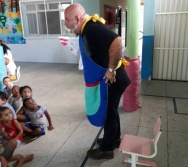 COLORIR - PROJETO CONTANDO HISTÓRIAS COLORINDO VIDAS - UMEI VILA VELHA