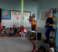 COLORIR - PROJETO CONTANDO HISTÓRIAS COLORINDO VIDAS - UMEI VILA VELHA