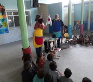 COLORIR - PROJETO CONTANDO HISTÓRIAS COLORINDO VIDAS - UMEI VILA VELHA