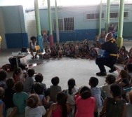 COLORIR - PROJETO CONTANDO HISTÓRIAS COLORINDO VIDAS - UMEI VILA VELHA