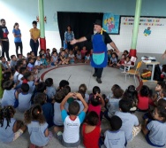 COLORIR - PROJETO CONTANDO HISTÓRIAS COLORINDO VIDAS - UMEI VILA VELHA