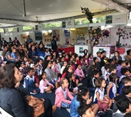 PARTICIPAÇÃO DO COLORIR NA FEIRA LITERÁRIA DO ES - PARE OLHE E ESCUTE!