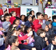PARTICIPAÇÃO DO COLORIR NA FEIRA LITERÁRIA DO ES - PARE OLHE E ESCUTE!