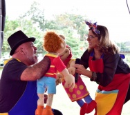 PARTICIPAÇÃO DO COLORIR NA FEIRA LITERÁRIA DO ES - PARE OLHE E ESCUTE!