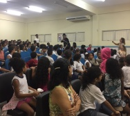 COLORIR - CONTAÇÃO DE HISTÓRIA NA ESCOLA JORGE AMADO - NOVA CARAPINA II