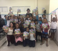 COLORIR - CONTAÇÃO DE HISTÓRIA NA ESCOLA JORGE AMADO - NOVA CARAPINA II