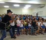 COLORIR - CONTAÇÃO DE HISTÓRIA NA ESCOLA JORGE AMADO - NOVA CARAPINA II