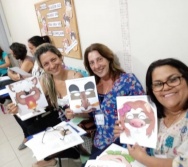 CURSO CONTANDO HISTÓRIAS COLORINDO VIDAS 