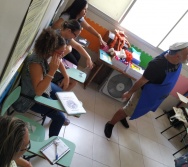 SEGUNDA AULA DO CURSO CONTANDO HISTÓRIAS COLORINDO VIDAS - TURMA 5/2019.
