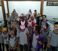 OFICINA DE CONTAÇÃO DE HISTÓRIA - PROJETO VALE ENCANTAR - ANA BERNARDES - VILA VELHA