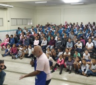 CONTAÇÃO DE HISTÓRIA NA EMEF JORGE AMADO - ESCOLA PARCERIA - ABERTURA DO PROJETO DE LITERATURA