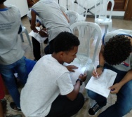 OFICINA DE ENFRENTAMENTO AO BULLYING - PROJETO VALE ENCANTAR - GRACIANO NEVES