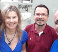 RITA SANTOS E EUGÊNIO FERNANDES LANÇAM O LIVRO SOMOS TODOS COLORIDOS