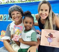 MAIS DE 400 CRIANÇAS FORAM CONTEMPLADAS COM LIVROS DOS CLÁSSICOS DA LITERATURA