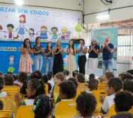 MAIS DE 400 CRIANÇAS FORAM CONTEMPLADAS COM LIVROS DOS CLÁSSICOS DA LITERATURA