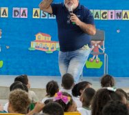 MAIS DE 400 CRIANÇAS FORAM CONTEMPLADAS COM LIVROS DOS CLÁSSICOS DA LITERATURA