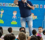 MAIS DE 400 CRIANÇAS FORAM CONTEMPLADAS COM LIVROS DOS CLÁSSICOS DA LITERATURA