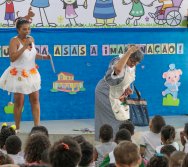 MAIS DE 400 CRIANÇAS FORAM CONTEMPLADAS COM LIVROS DOS CLÁSSICOS DA LITERATURA