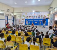 MAIS DE 400 CRIANÇAS FORAM CONTEMPLADAS COM LIVROS DOS CLÁSSICOS DA LITERATURA