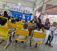 MAIS DE 400 CRIANÇAS FORAM CONTEMPLADAS COM LIVROS DOS CLÁSSICOS DA LITERATURA