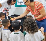 PROJETO COLORIR SUSTENTÁVEL - AS TURMAS VÃO ALIMENTAR AS MINHOCAS