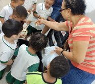 PROJETO COLORIR SUSTENTÁVEL - AS TURMAS VÃO ALIMENTAR AS MINHOCAS