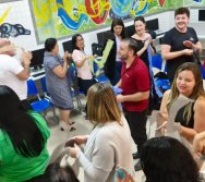 PROJETO APOIE - SEDU/CARIACICA - ES - COLORIR TRABALHANDO AS DIFERENÇAS COM PSICÓLOGOS E ASSISTENTES SOCIAIS