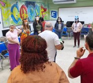 CONTANDO HISTÓRIAS COLORINDO VIDAS - PROJETO APOIE - PSICÓLOGOS E ASSISTENTES SOCIAIS (CARIACICA)