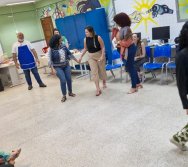 CONTANDO HISTÓRIAS COLORINDO VIDAS - PROJETO APOIE - PSICÓLOGOS E ASSISTENTES SOCIAIS (CARIACICA)