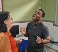 CONTANDO HISTÓRIAS COLORINDO VIDAS - PROJETO APOIE - PSICÓLOGOS E ASSISTENTES SOCIAIS (CARIACICA)