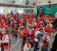 CHEGADA DE PAPAI NOEL - CMEI VERA CALMON
