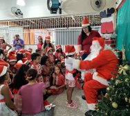 CHEGADA DE PAPAI NOEL - CMEI VERA CALMON