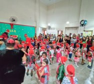 CHEGADA DE PAPAI NOEL - CMEI VERA CALMON