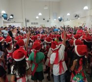 CHEGADA DE PAPAI NOEL - CMEI VERA CALMON