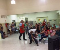 ESCOLA DE PAIS - MINHA CASA TAMBÉM É COLORIDA - CMEI CORA CORALINA