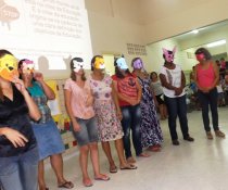 ESCOLA DE PAIS - MINHA CASA TAMBÉM É COLORIDA - CMEI CORA CORALINA