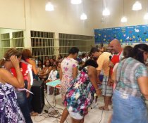 ESCOLA DE PAIS - MINHA CASA TAMBÉM É COLORIDA - CMEI CORA CORALINA