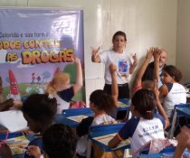 SENSIBILIZAÇÃO AOS ALUNOS DOS 5º E 6º ANOS PARA IMPLANTAÇÃO DO COLORIR SUSTENTÁVEL - CARIACICA