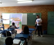 SENSIBILIZAÇÃO AOS ALUNOS DOS 5º E 6º ANOS PARA IMPLANTAÇÃO DO COLORIR SUSTENTÁVEL - CARIACICA