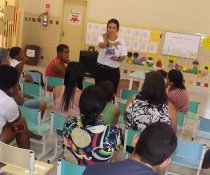 ESCOLA DE PAIS - MINHA CASA TAMBÉM É COLORIDA - CORA CORALINA - VESPERTINO