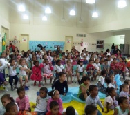 PCS - CMEI CORA CORALINA - 3º ETAPA: APRENDENDO A LIMPAR - MAT. E VESP.