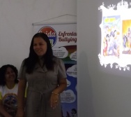 PROJETO CONTANDO HISTÓRIAS COLORINDO VIDAS! COM A PARTICIPAÇÃO DA PROFª Ms. VANESSA CAVALCANTE