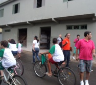 PC3ES  - CULMINÂNCIA DO PROJETO NA ESCOLA PROF ERNESTO NASCIMENTO COM PASSEATA NA RUA