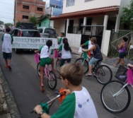 PC3ES  - CULMINÂNCIA DO PROJETO NA ESCOLA PROF ERNESTO NASCIMENTO COM PASSEATA NA RUA