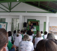PC3ES  - CULMINÂNCIA DO PROJETO NA ESCOLA PROF ERNESTO NASCIMENTO COM PASSEATA NA RUA